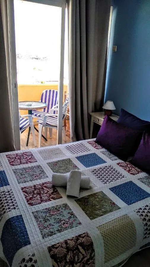 Ferienwohnung Casa Cachita-En 1ª Linea De Playa Estepona Spanien